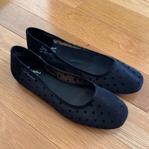 NWOT Seychelles Black Polka Dot Mesh Flats